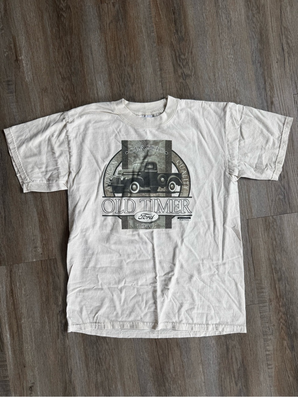 Ford Old Timer 1947 Cream and Black T-Shirt - size Medium - Picture 1 of 4